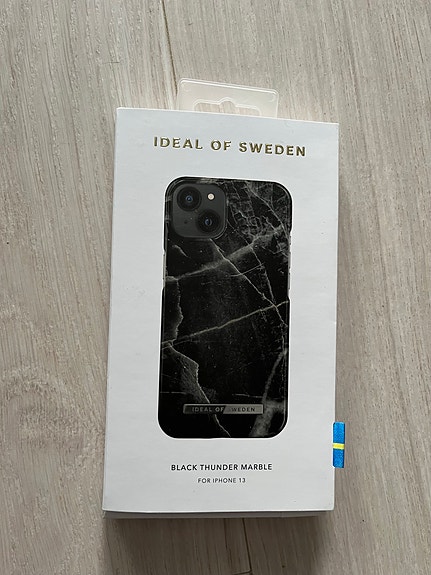 Ideal of Sweden Black Thunder Marble puhelimen kuoret iPhone 13 musta marmori
