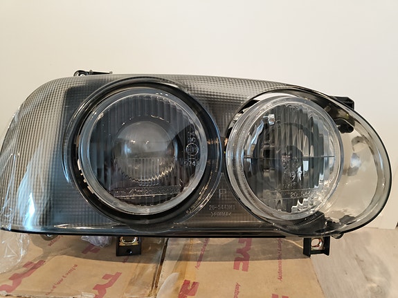 Uusi VW golf III oikea etuvalo smoke 92-97