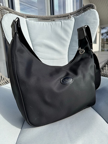 Longchamp olkalaukku muovi musta naiset