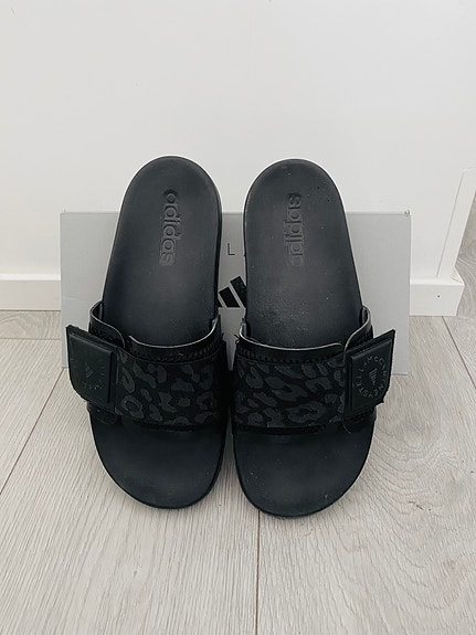 Adidas by Stella McCartney rantasandaalit