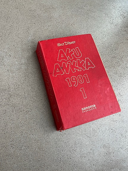 Aku Ankka vuosikerta 1981: 1/2 kovakantinen harvinaisuus