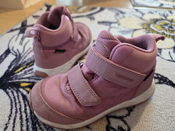 Viking Goretex Spectrum Mid 28 vaaleanpunainen tytöt