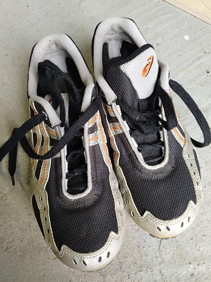 Asics piikkarit 37,5