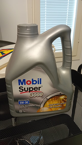 Mobil Super 3000 moottoriöljy 5W-30 täyssynteettinen 4 l