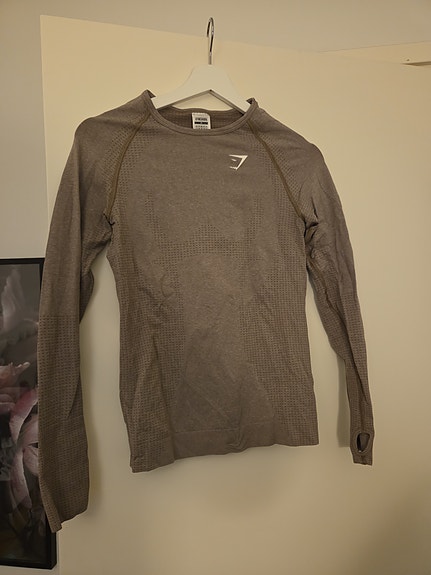 Gymshark pitkähihainen treenipaita