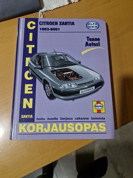 Citroën Xantia 1993–2001 korjausopas kirja