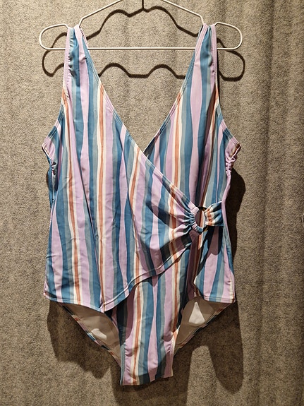 Ihana uimapuku koko 42-44