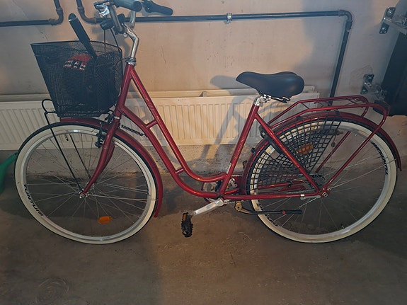 Tunturi Naistenpyörä 3 vaihdetta