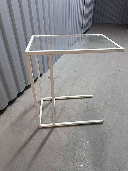Ikea Vittsjö sivupöytä