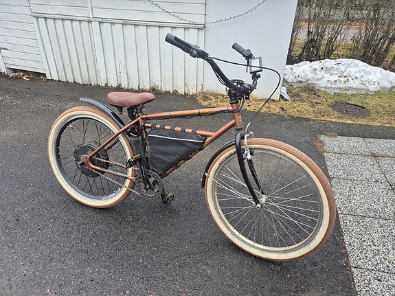 Kona sähköcruiseri
