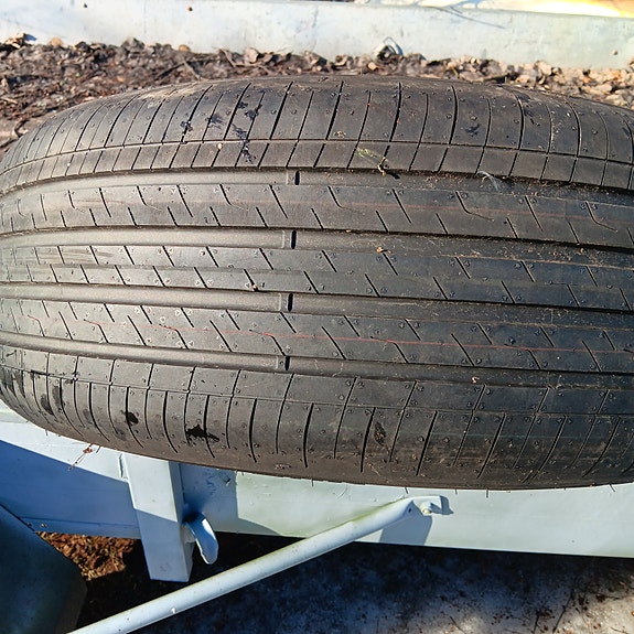 GOODYEAR EFFICIENTGRIP PERFORMANCE 235/50R20"104W XI EVR.