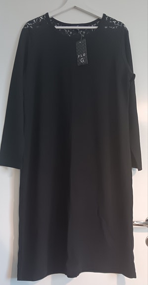 Pitsisomisteinen Flo G mekko koko 46-48
