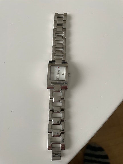 Tommy Hilfiger kello