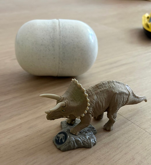 Kinder surprise ja muut lelut iso kasa