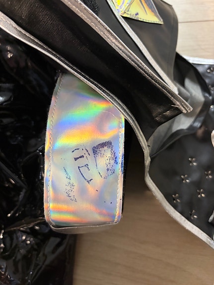 Product image 8 of 9