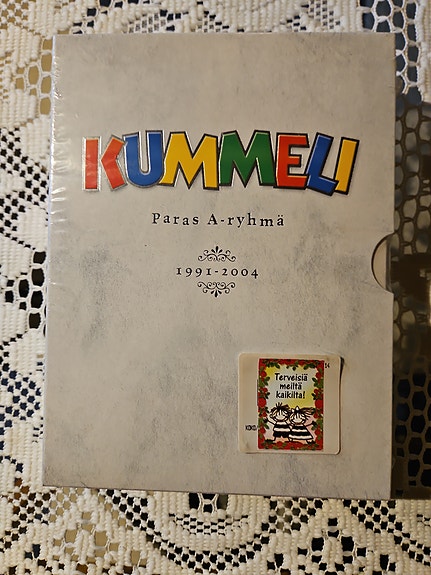 Kummeli Paras A-ryhmä 1991-2004, 8 dvd levyä, alkuperäispakkaus