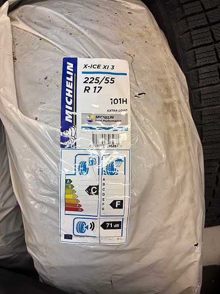 Michelin X-ICE XI 3 225/55 R17 101H