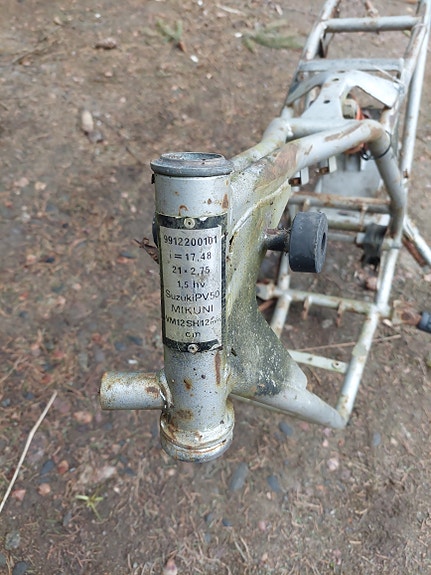 Suzuki S1 runko