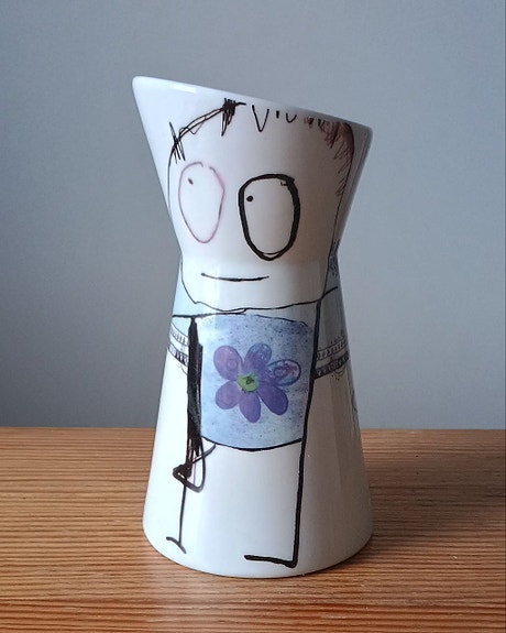 Poul Pava "Be Friends" kermakko / kaadin 17 cm (Aida)