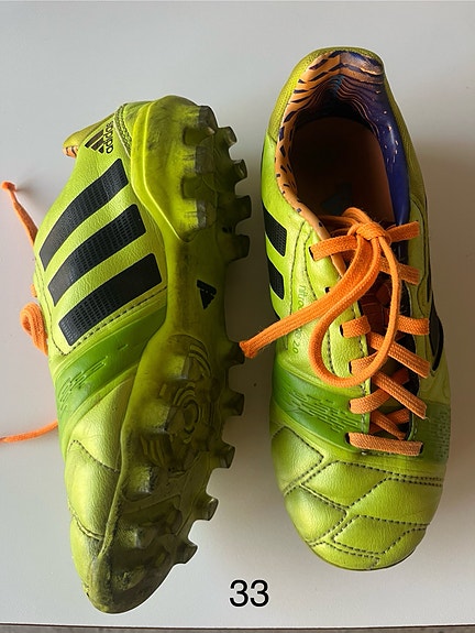 Adidas nappulakengät. Koko 33.