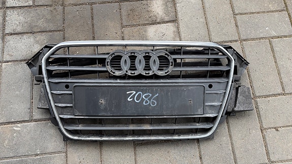 Audi A4 B8.5 alkuperäinen maski