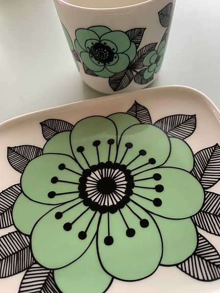 Marimekko Oiva Kestit lautanen ja muki vihreä