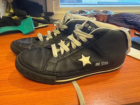 Converse One Star  musta tennarit