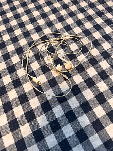 Apple handsfree-kuulokkeet valkoinen