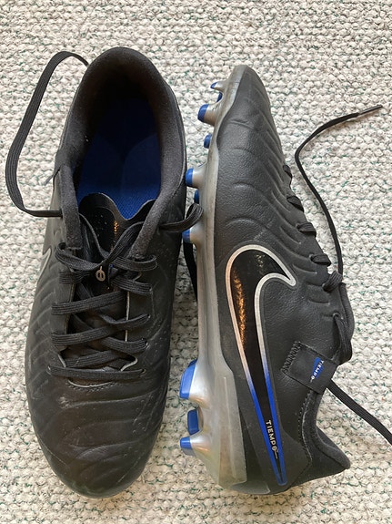 Nike Tiempo nappikset koko 40
