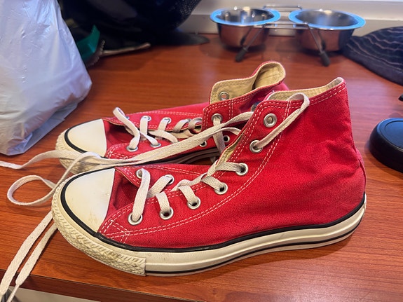 Converse tennarit punainen kangas