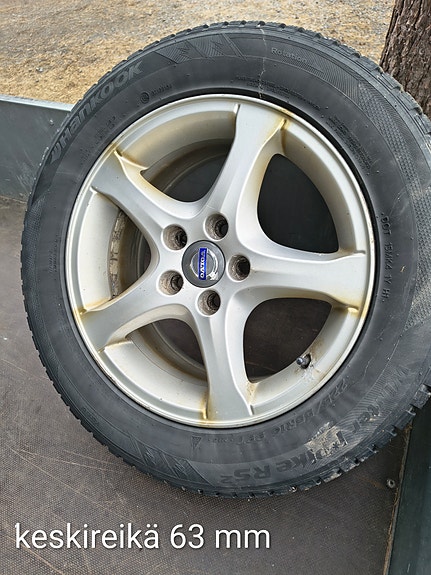 Volvo V70 mk3 renkaat