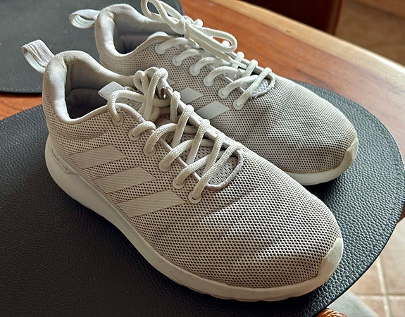 Adidas Cloudfoam juoksukengät 38 vaalea mesh