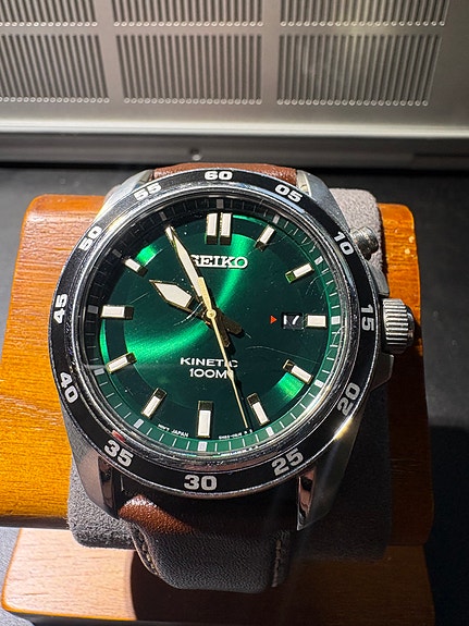 Seiko Kinetic 100M vihreä sunburst miesten kello 5M82-0BE0