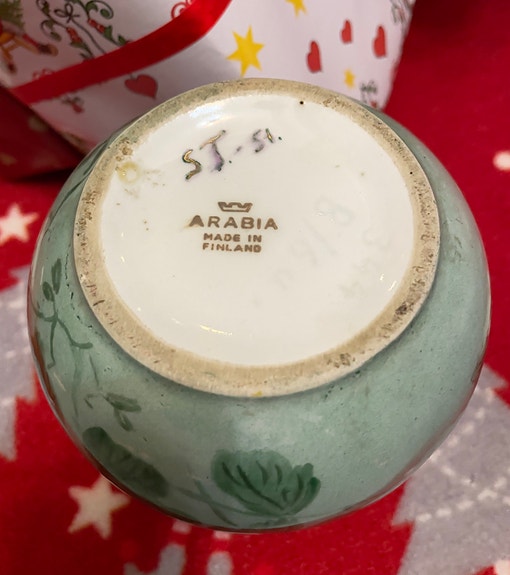 Arabia maljakko vihreä kukkakoriste posliini