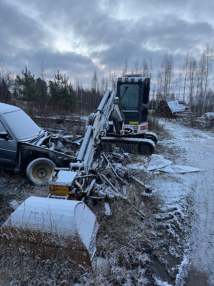 Vuokrataan Bobcat 435 minikaivuri