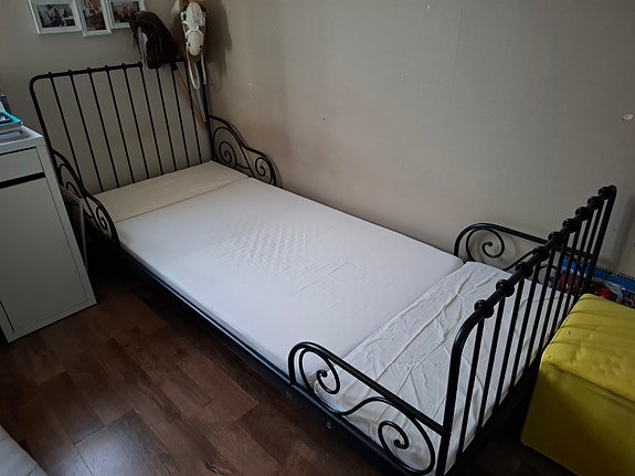 IKEA Minnen metallinen sänky