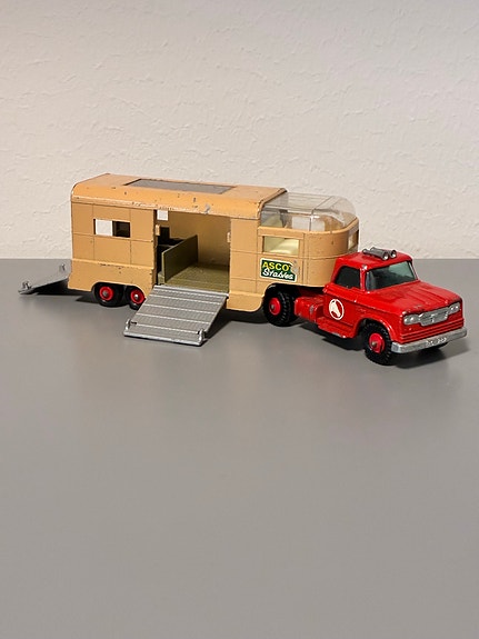 Matchbox King Size K-18 Dodge Tractor + Horse Van