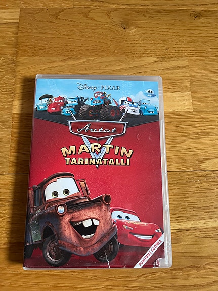 Disney Pixar Autot Martin tarinatalli DVD