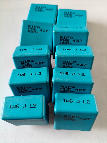 Polkoja 1,6 uF 250 V-  10 kpl