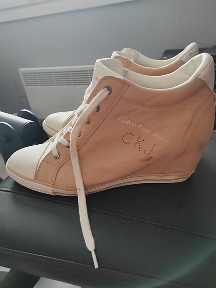 Calvin Klein kiilakorko kengät koko 41