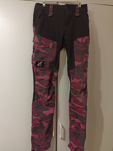 Revolution Race camo ulkoiluhousut