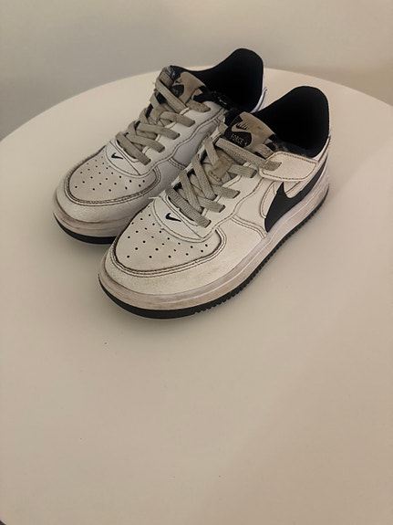 Nike Air Force lasten kengät