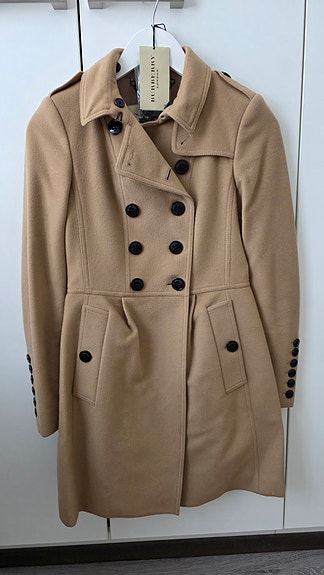 Burberry villakangastakki, taitavalle korjaajalle!