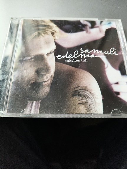 Samuli Edelmann Enkelten tuli CD-levy