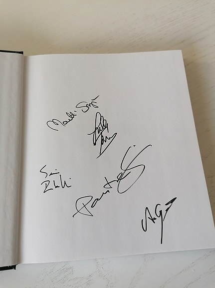 Product image 2 of 9