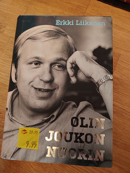 Erkki Liikanen Olin joukon nuorin -kirja