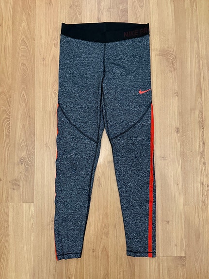 Nike treenitrikoot, koko L