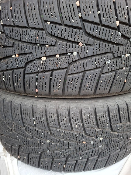 2kpl Kitkarenkaat 215/55R17
