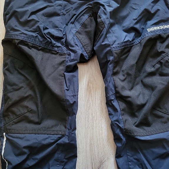 Didriksons lasten kuorihousut 130 musta unisex