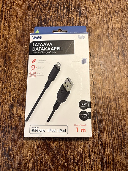 USB 2.0 - Lightning lataava datakaapeli